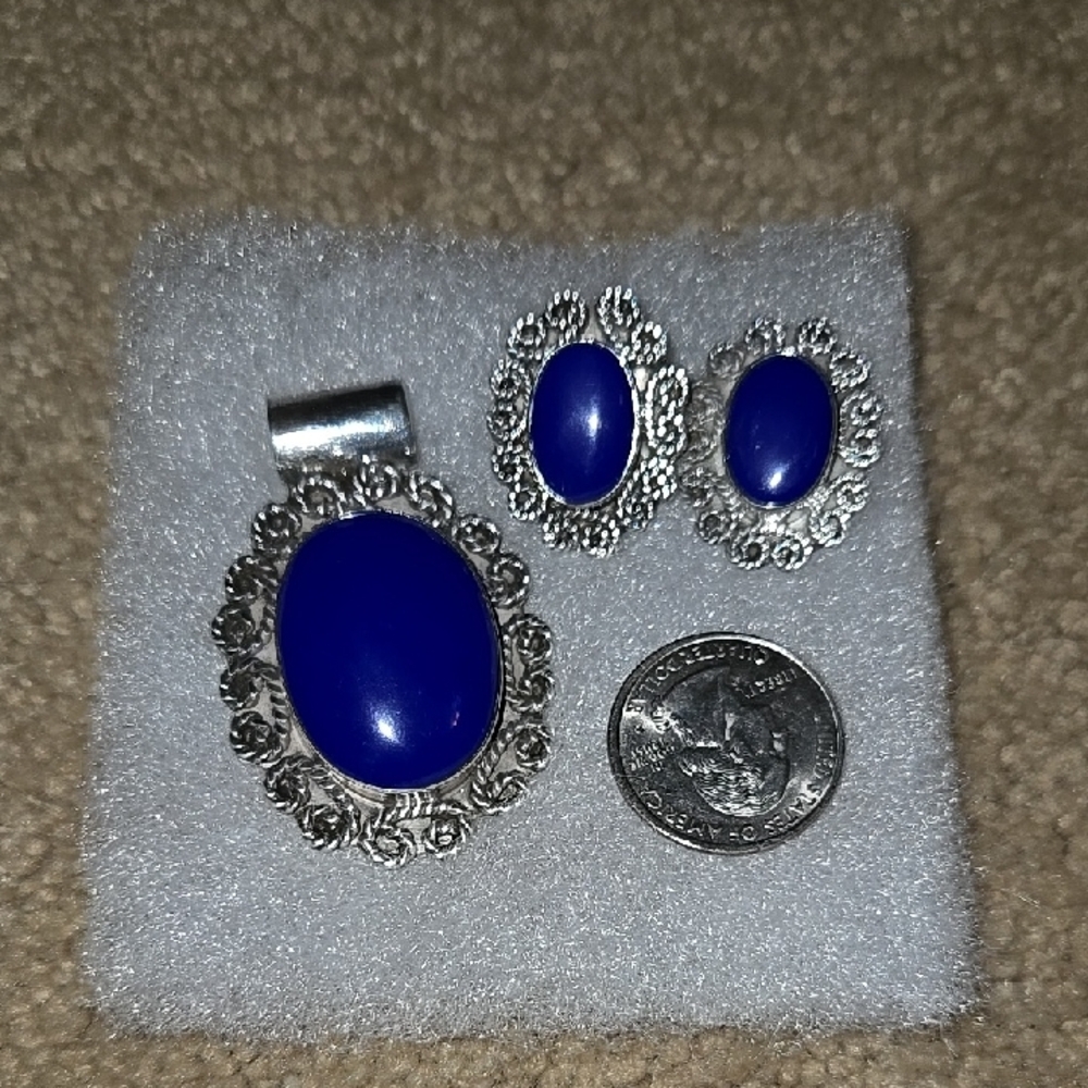 Elegant Silver and Blue Jewelry Set